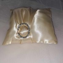 Polštářek pod prstýnky Noemi