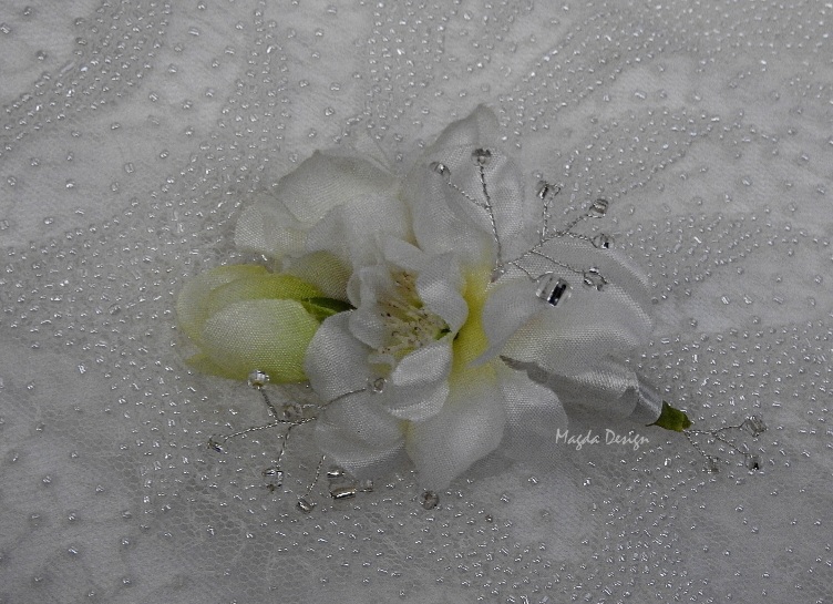 Korsáž Tamira crystal