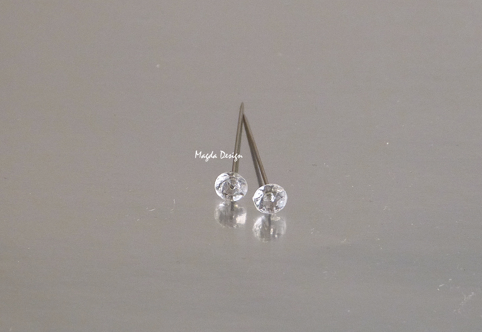 Korsážové špendlíky diamantíky