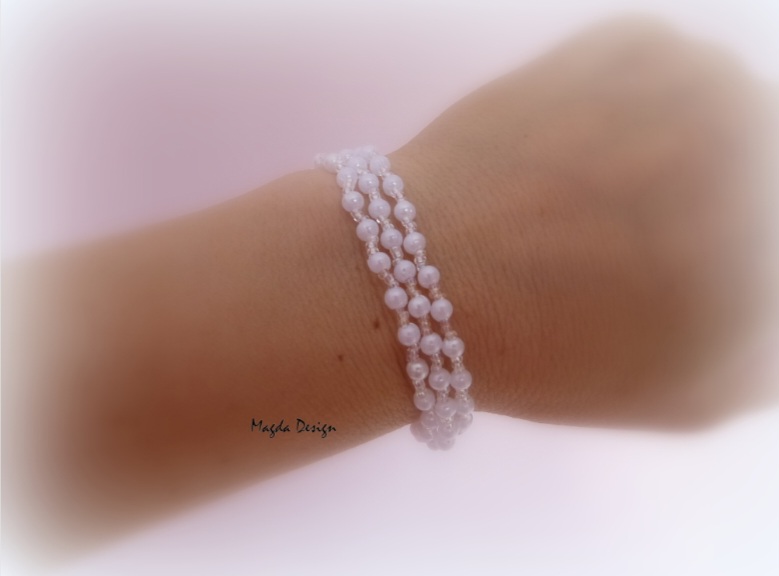 Jemný náramek s perličkami